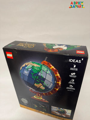 LEGO globe model packaging with branding and product illustration on a white background