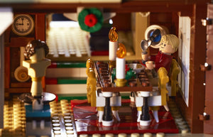 LEGO® 21330 Ideas Home Alone alternate image 27