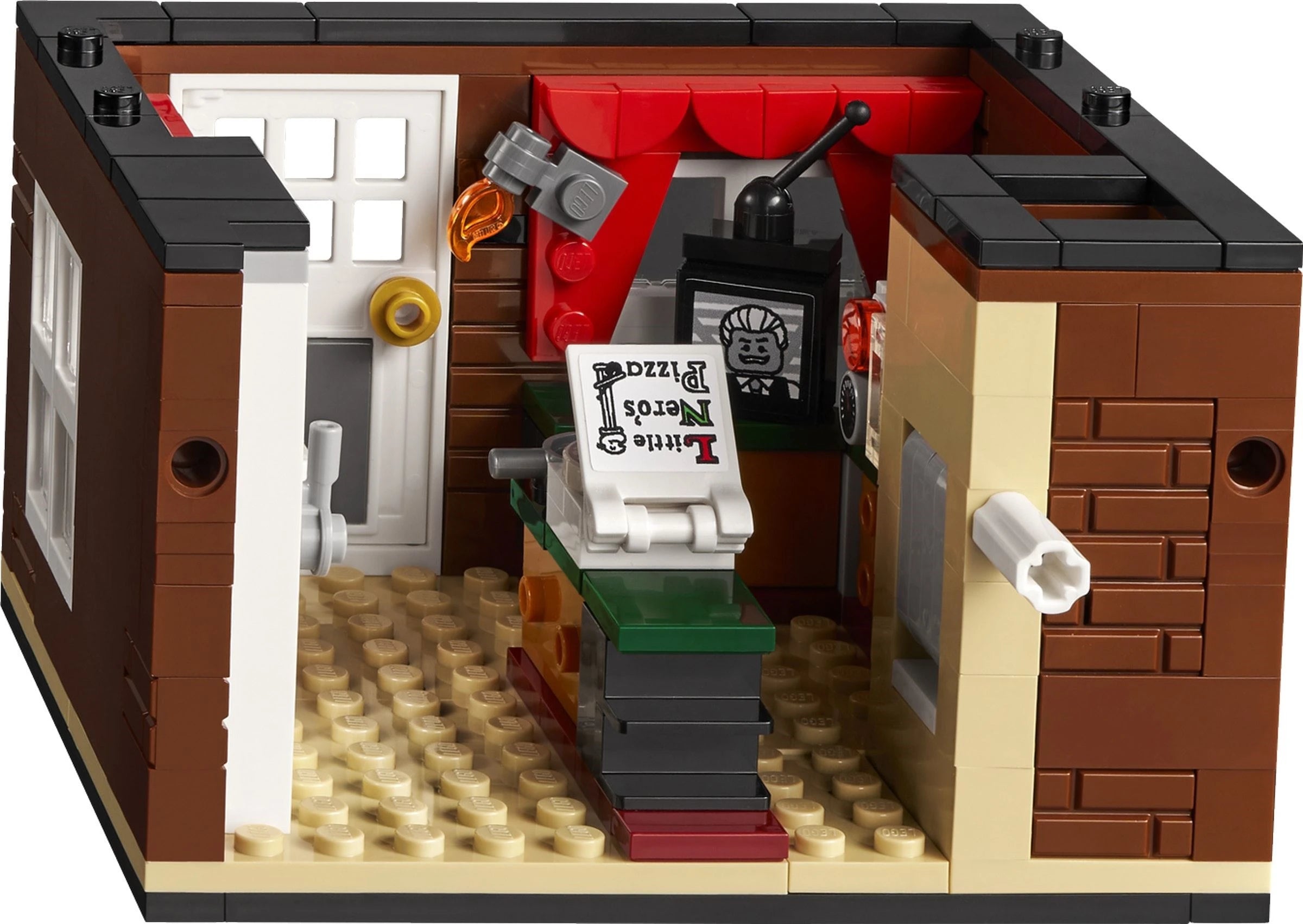 LEGO® 21330 Ideas Home Alone alternate image 9