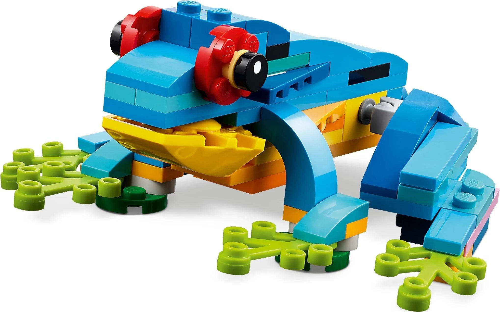 LEGO® 31136 Creator Exotic Parrot alternate image 5