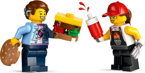 LEGO® 60404 City Burger Truck alternate image 5