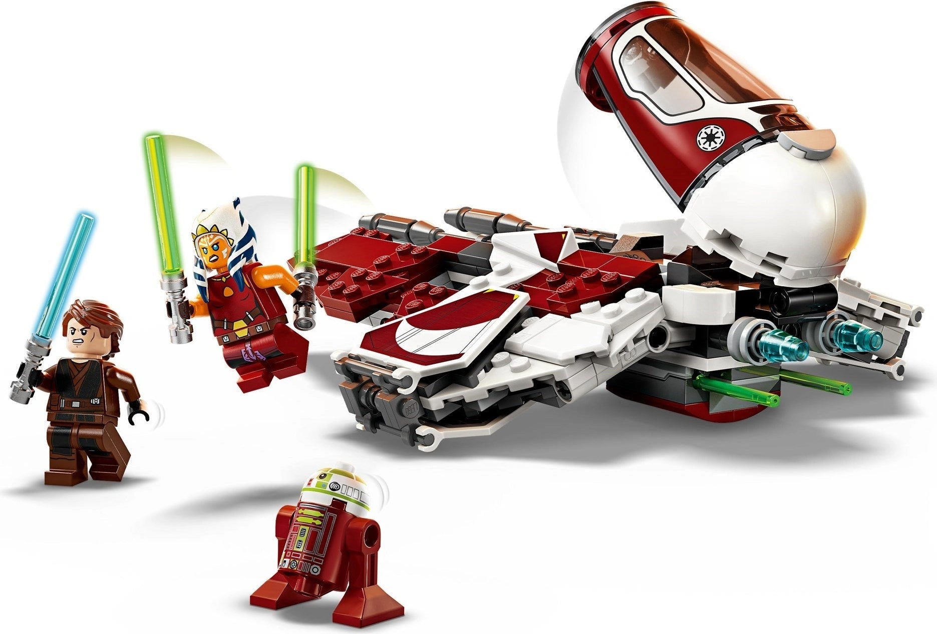 LEGO Star Wars set with spaceship and characters on a white background